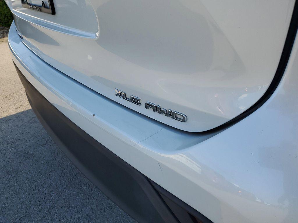 used 2023 Toyota Highlander car, priced at $45,293