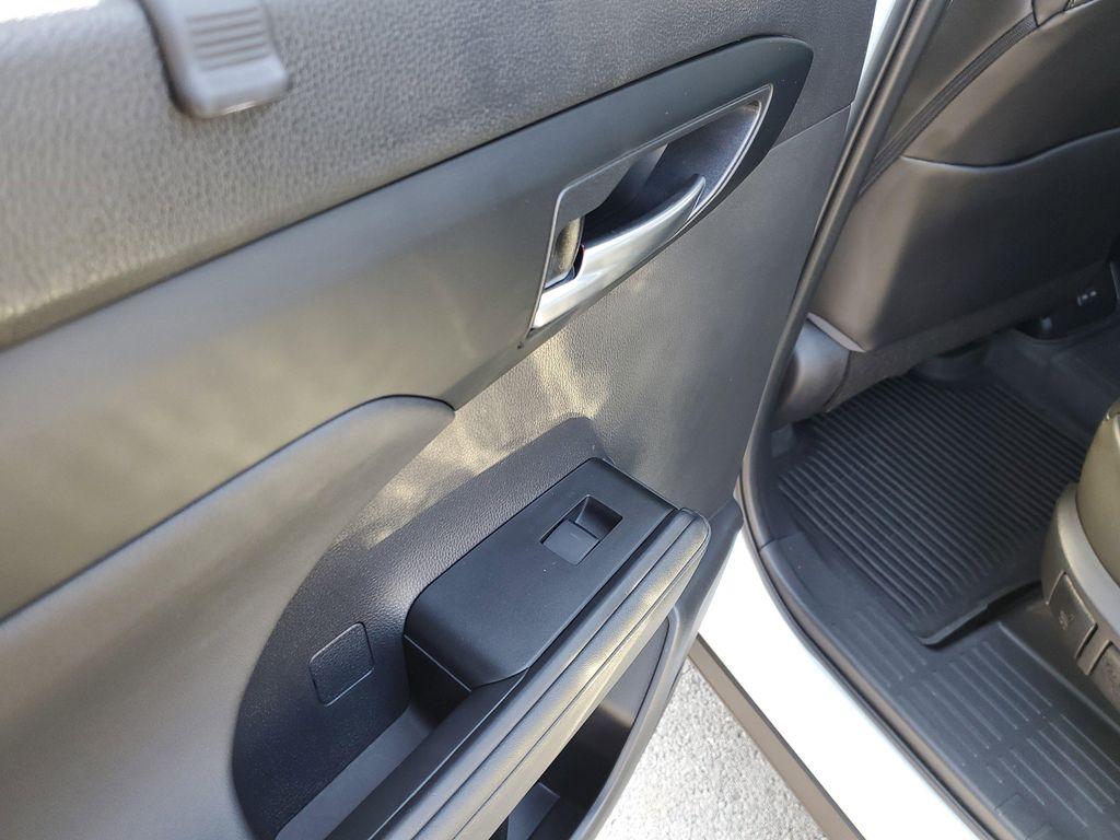 used 2023 Toyota Highlander car, priced at $45,293