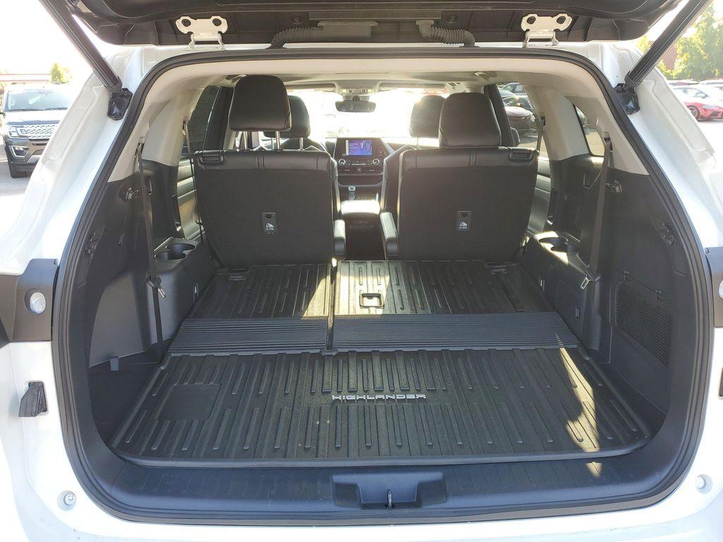 used 2023 Toyota Highlander car, priced at $45,293