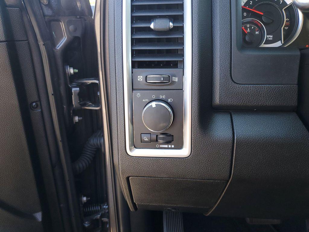 used 2022 Ram 1500 Classic car, priced at $27,540