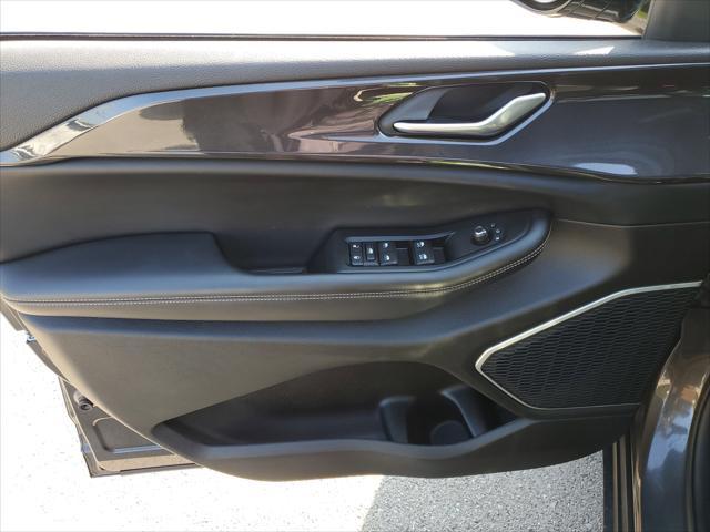 used 2022 Jeep Grand Cherokee car, priced at $33,728