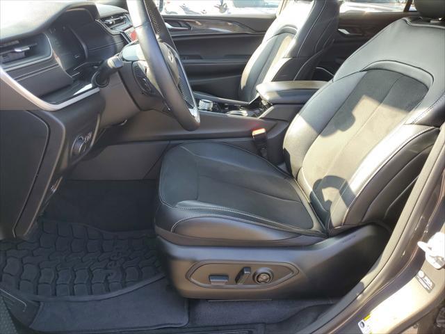 used 2022 Jeep Grand Cherokee car, priced at $33,728