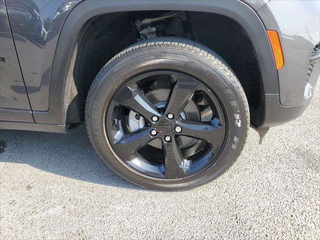 used 2022 Jeep Grand Cherokee car, priced at $33,728