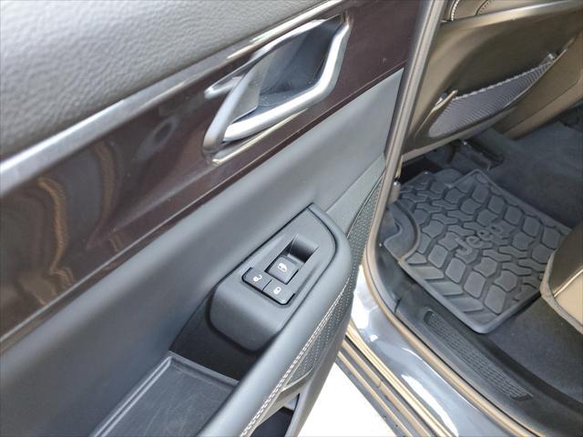used 2022 Jeep Grand Cherokee car, priced at $33,728