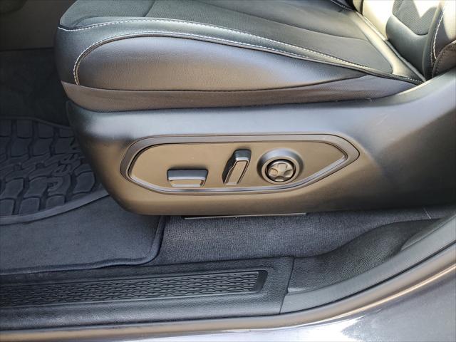 used 2022 Jeep Grand Cherokee car, priced at $33,728