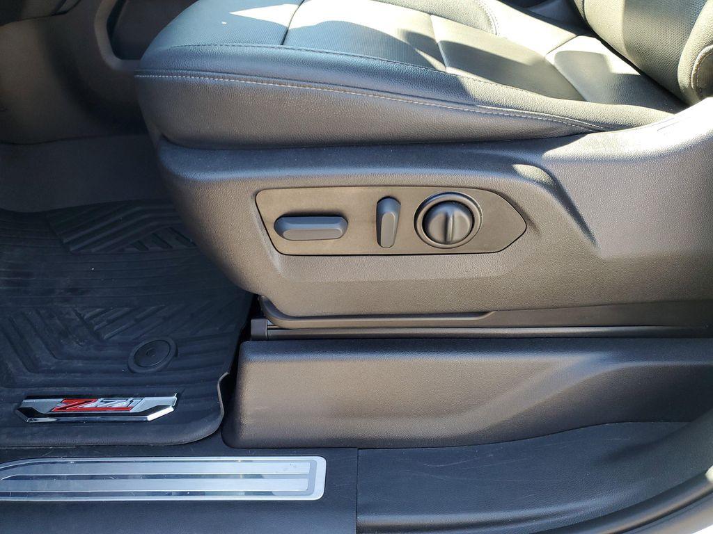 used 2022 Chevrolet Silverado 1500 car, priced at $37,809