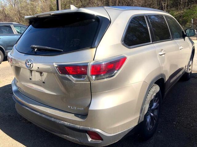 used 2015 Toyota Highlander car, priced at $15,500