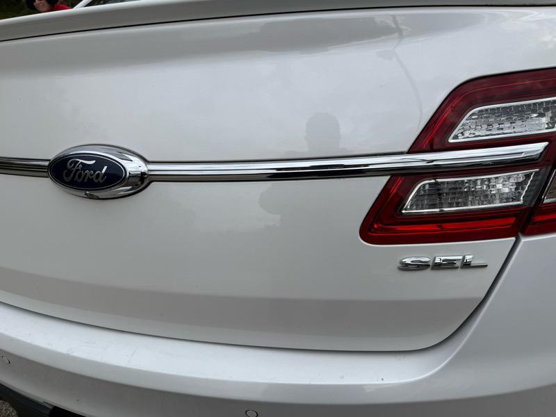 used 2014 Ford Taurus car, priced at $7,495