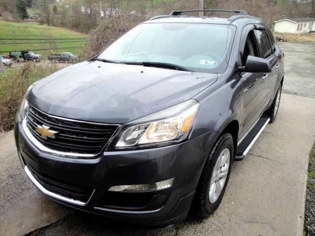 used 2014 Chevrolet Traverse car, priced at $14,995