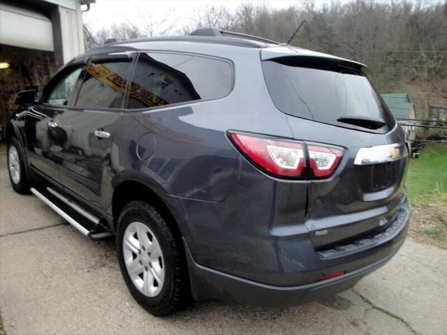 used 2014 Chevrolet Traverse car, priced at $14,995