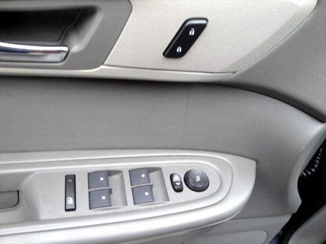 used 2014 Chevrolet Traverse car, priced at $14,995