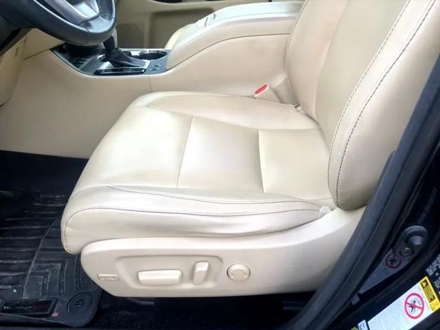 used 2014 Toyota Highlander car, priced at $11,995