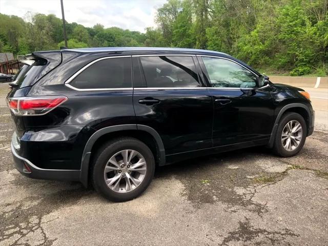 used 2014 Toyota Highlander car, priced at $11,995