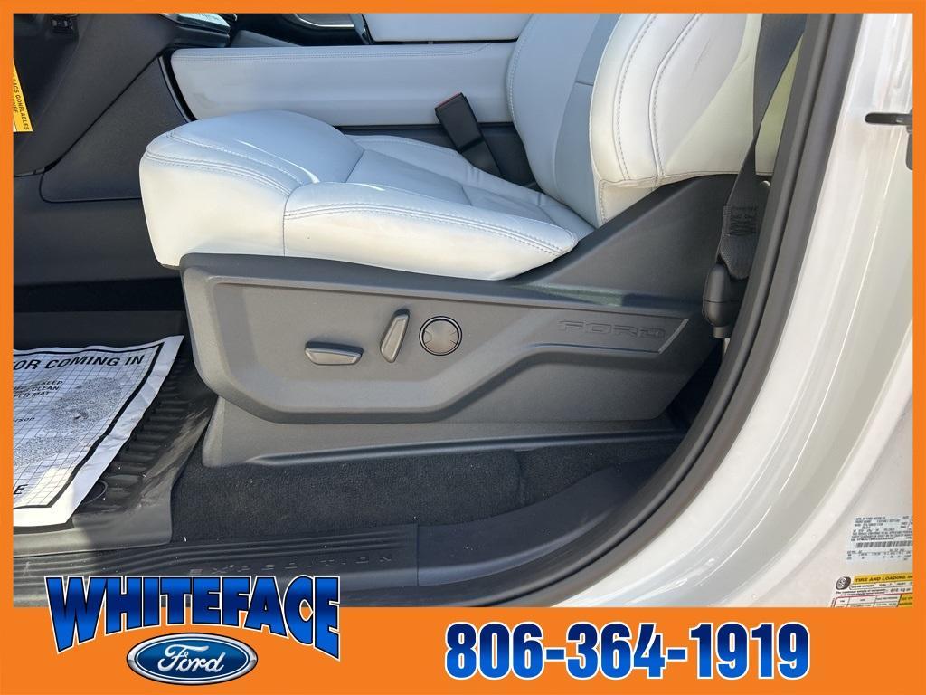 new 2025 Ford Expedition car, priced at $79,910