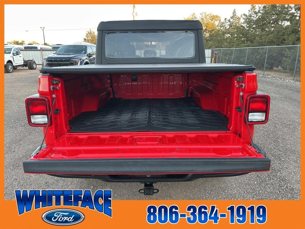 used 2023 Jeep Gladiator car, priced at $32,044