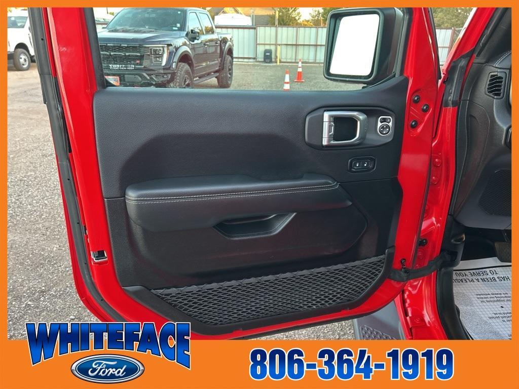 used 2023 Jeep Gladiator car, priced at $32,044