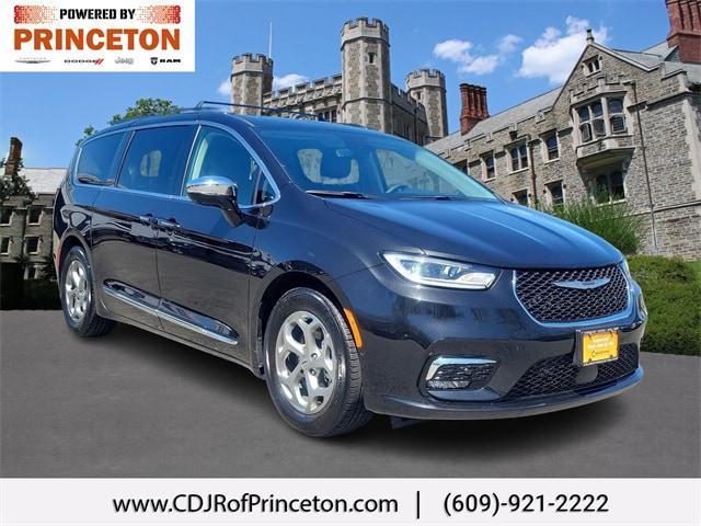 used 2022 Chrysler Pacifica car, priced at $32,399