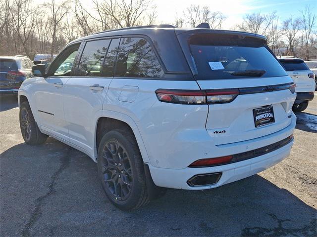 new 2025 Jeep Grand Cherokee car, priced at $69,050