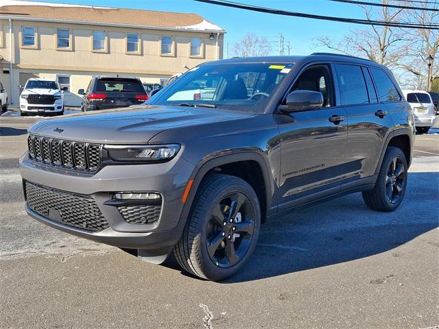 new 2025 Jeep Grand Cherokee car, priced at $52,960