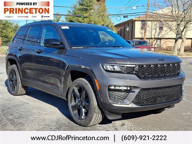 new 2025 Jeep Grand Cherokee car, priced at $52,960