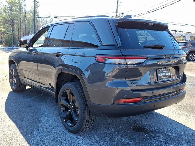 new 2025 Jeep Grand Cherokee car, priced at $52,960