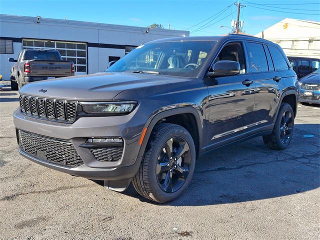 new 2025 Jeep Grand Cherokee car, priced at $52,235