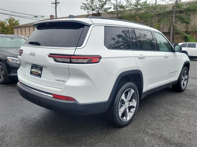 new 2024 Jeep Grand Cherokee L car, priced at $50,076