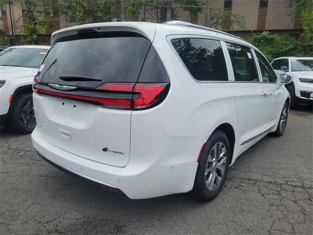 new 2024 Chrysler Pacifica car, priced at $61,190