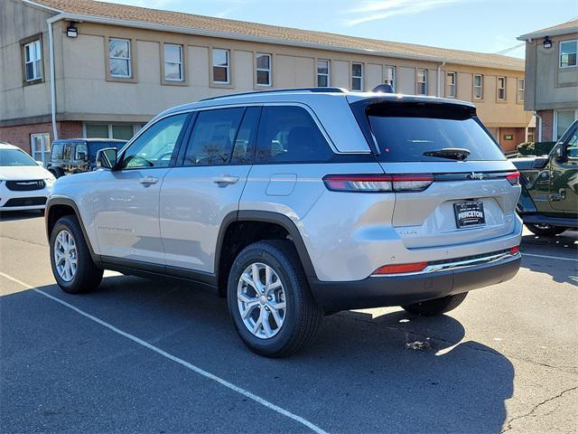 new 2024 Jeep Grand Cherokee car, priced at $46,585