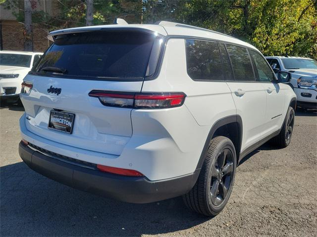 new 2024 Jeep Grand Cherokee L car, priced at $45,080