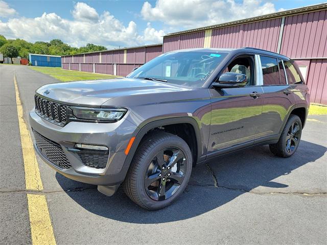 new 2024 Jeep Grand Cherokee car, priced at $51,460