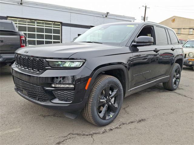 new 2025 Jeep Grand Cherokee car, priced at $52,235