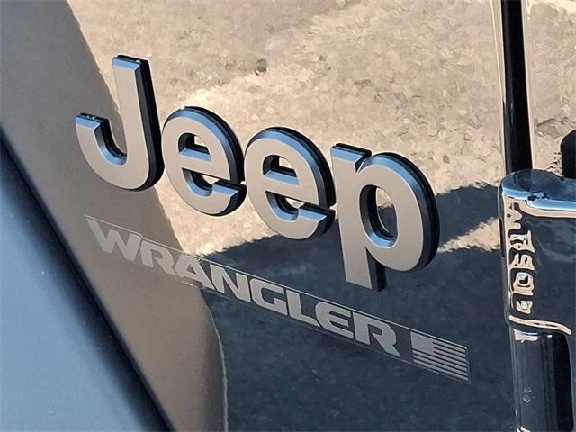 new 2025 Jeep Wrangler car, priced at $44,185