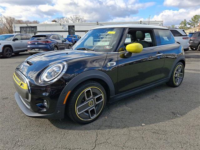 used 2021 MINI Hardtop car, priced at $18,991