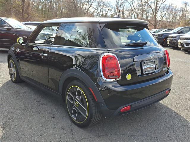 used 2021 MINI Hardtop car, priced at $18,991