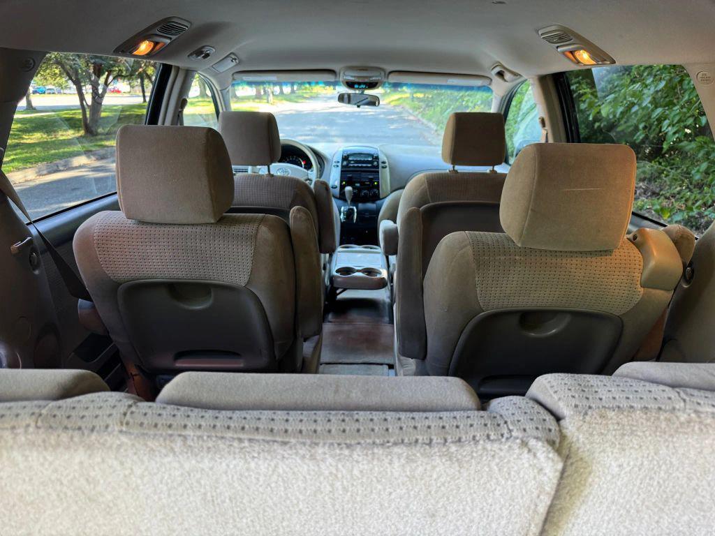 used 2006 Toyota Sienna car, priced at $6,500