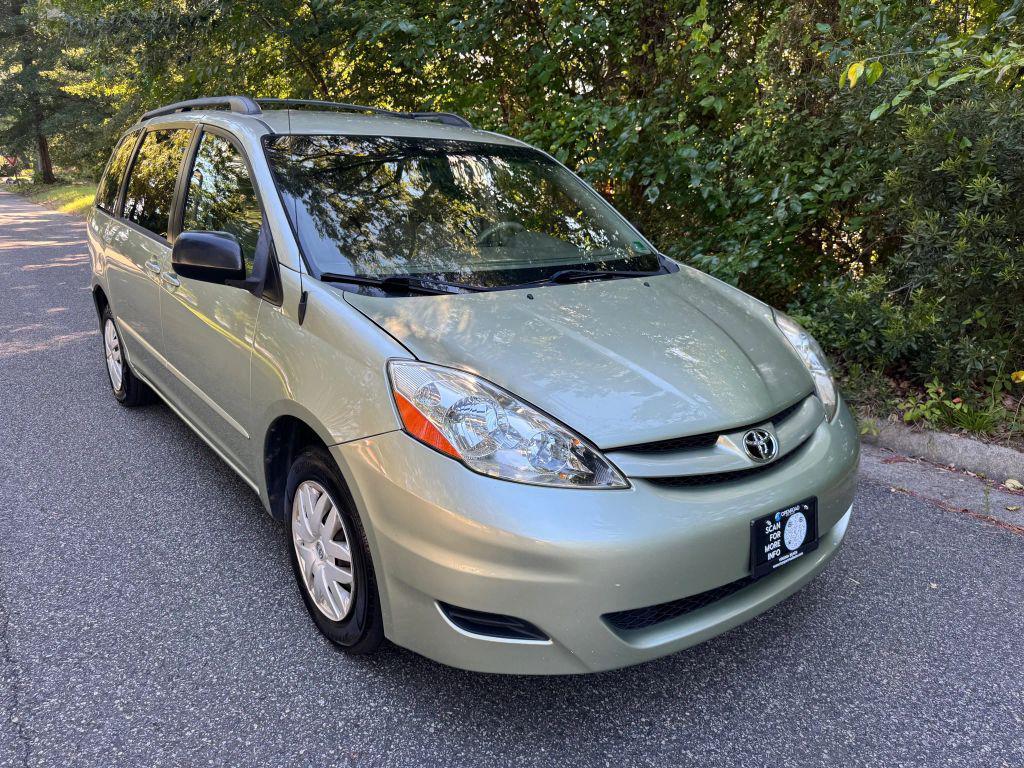 used 2006 Toyota Sienna car, priced at $6,500