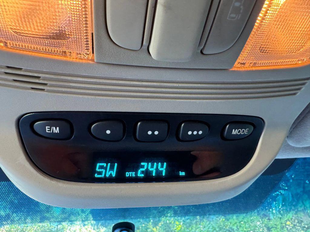 used 2006 Toyota Sienna car, priced at $6,500