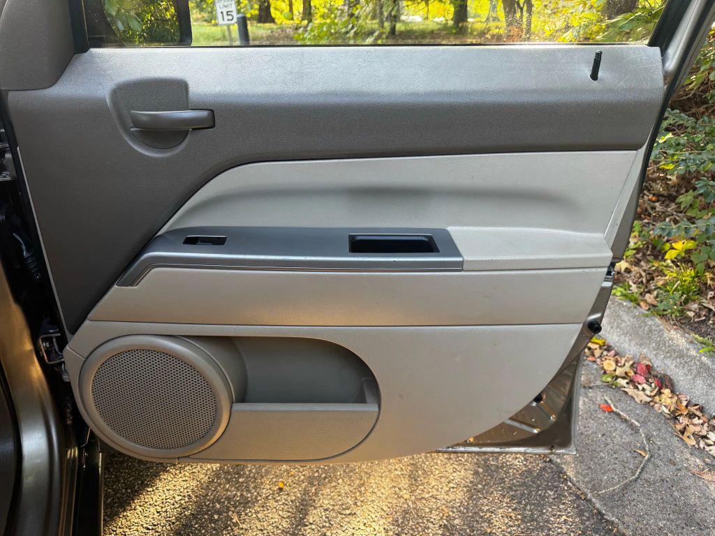 used 2007 Jeep Patriot car, priced at $3,995