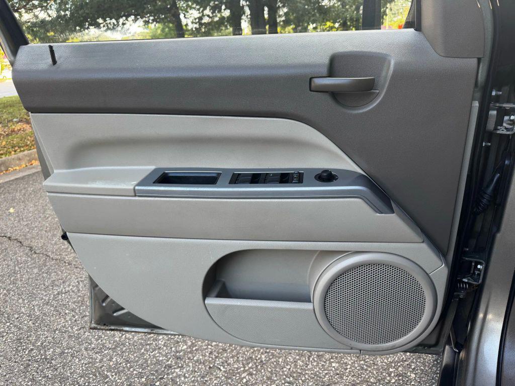 used 2007 Jeep Patriot car, priced at $3,995