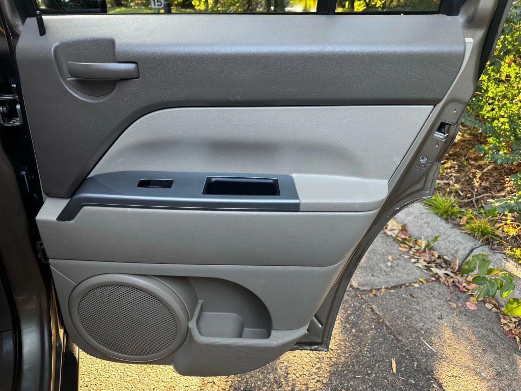 used 2007 Jeep Patriot car, priced at $3,995