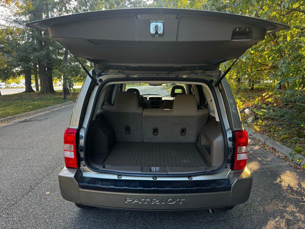 used 2007 Jeep Patriot car, priced at $3,995