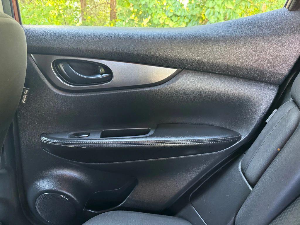 used 2020 Nissan Rogue Sport car, priced at $5,250