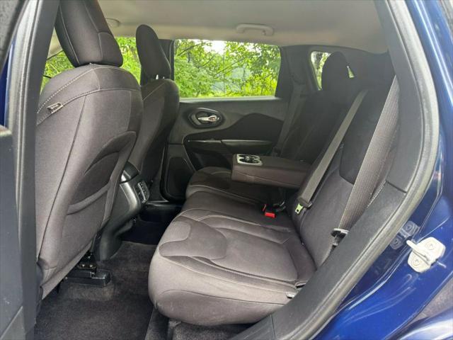 used 2015 Jeep Cherokee car, priced at $7,500