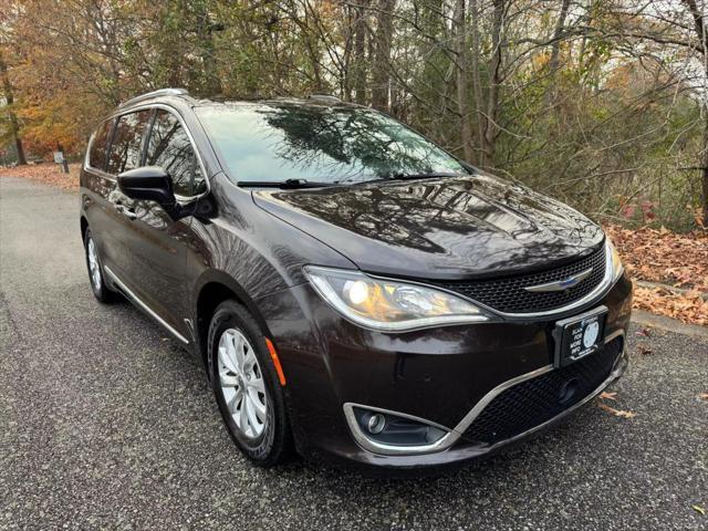 used 2018 Chrysler Pacifica car, priced at $10,995