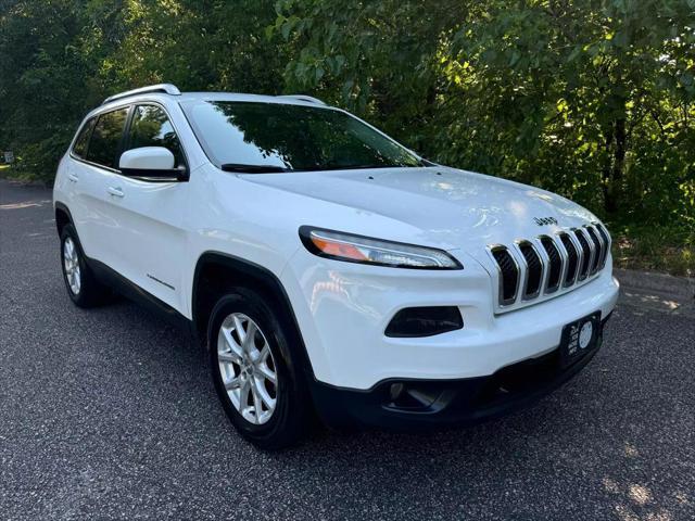 used 2016 Jeep Cherokee car, priced at $3,995