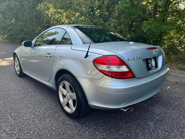 used 2007 Mercedes-Benz SLK-Class car, priced at $7,750