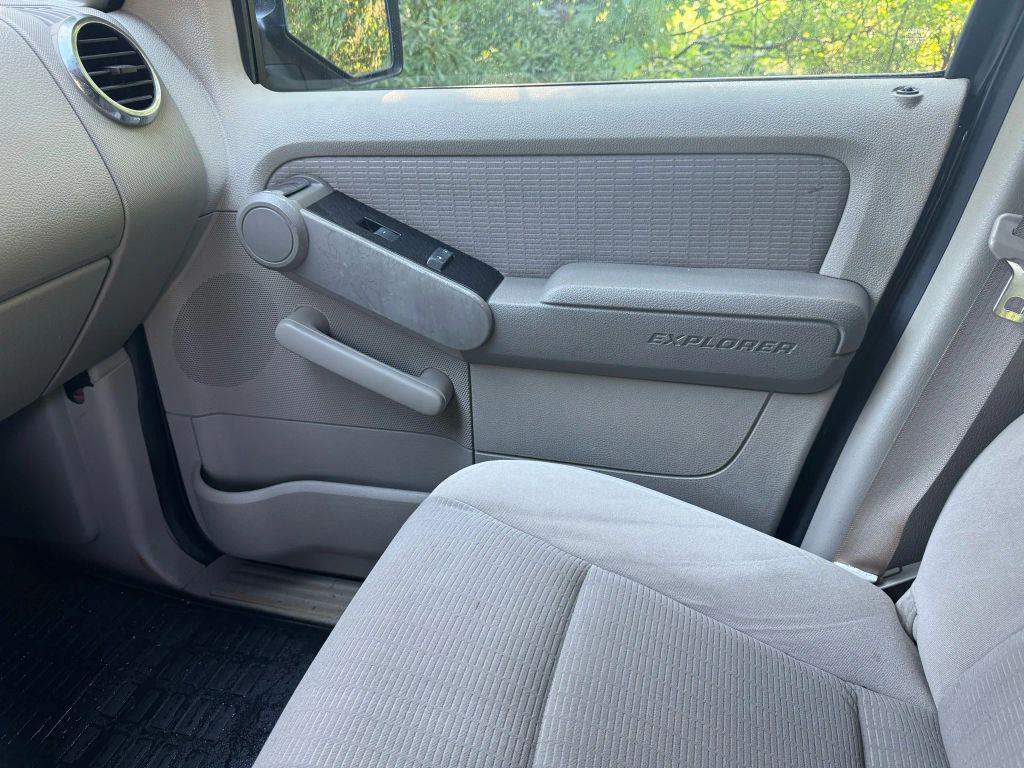 used 2007 Ford Explorer Sport Trac car, priced at $6,995