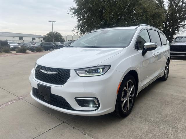 new 2025 Chrysler Pacifica car, priced at $55,930