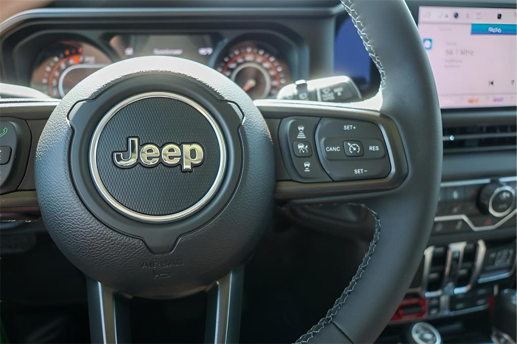 new 2025 Jeep Wrangler car